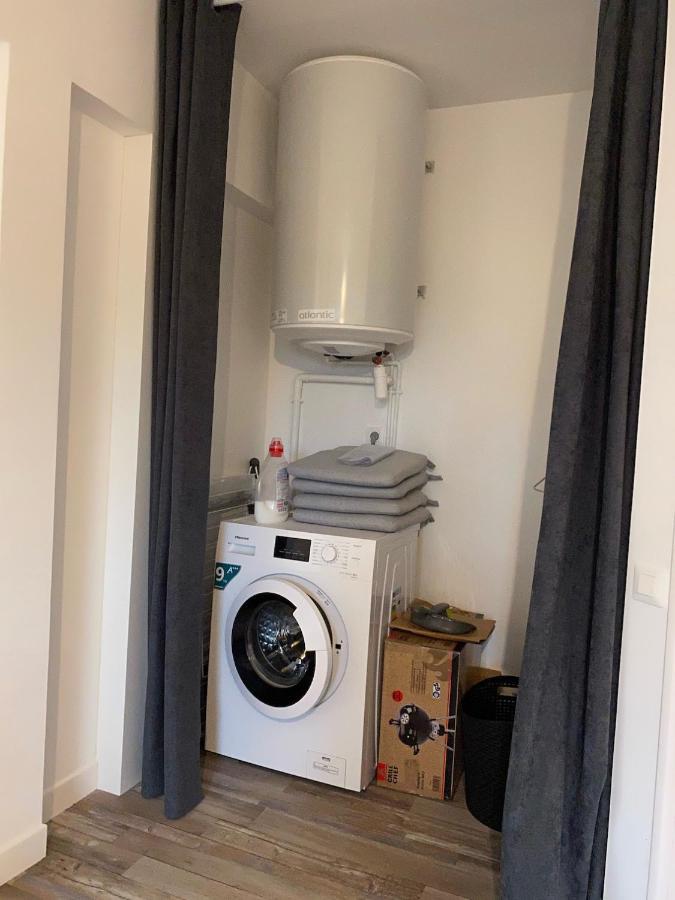 Apartment Des 3 Iles, En Plein Centre-ville, A 5 Min Des Plages, 3 Neufs Etables-sur-Mer