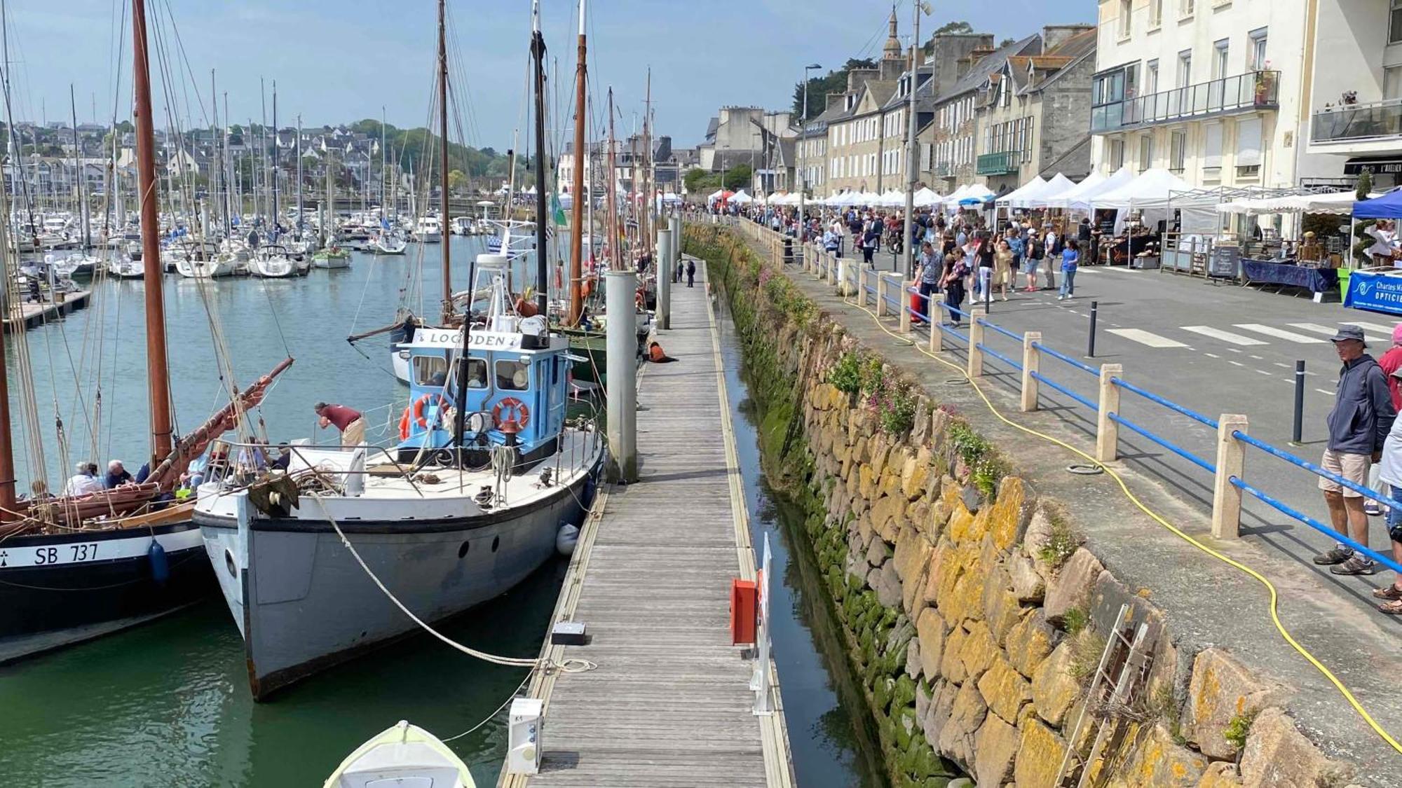 Des 3 Iles, En Plein Centre-ville, A 5 Min Des Plages, 3 Neufs * Etables-sur-Mer