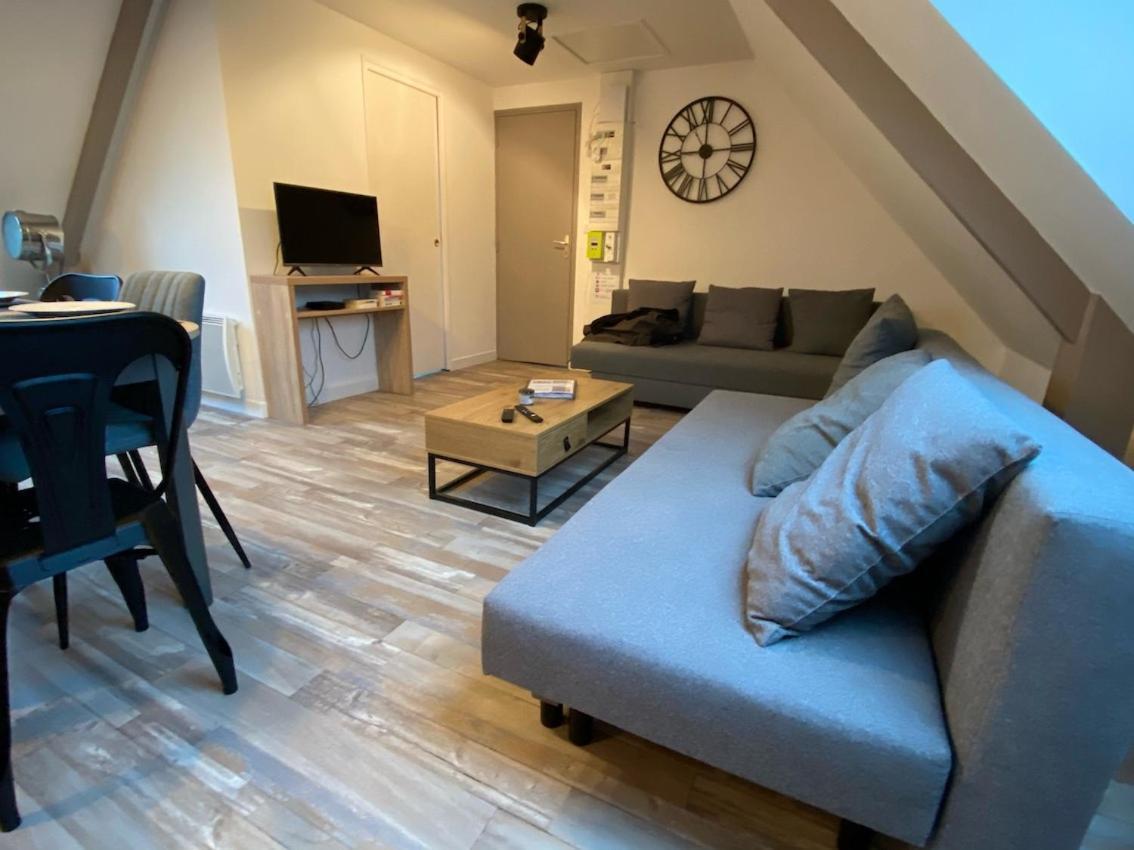 Apartment Des 3 Iles, En Plein Centre-ville, A 5 Min Des Plages, 3 Neufs