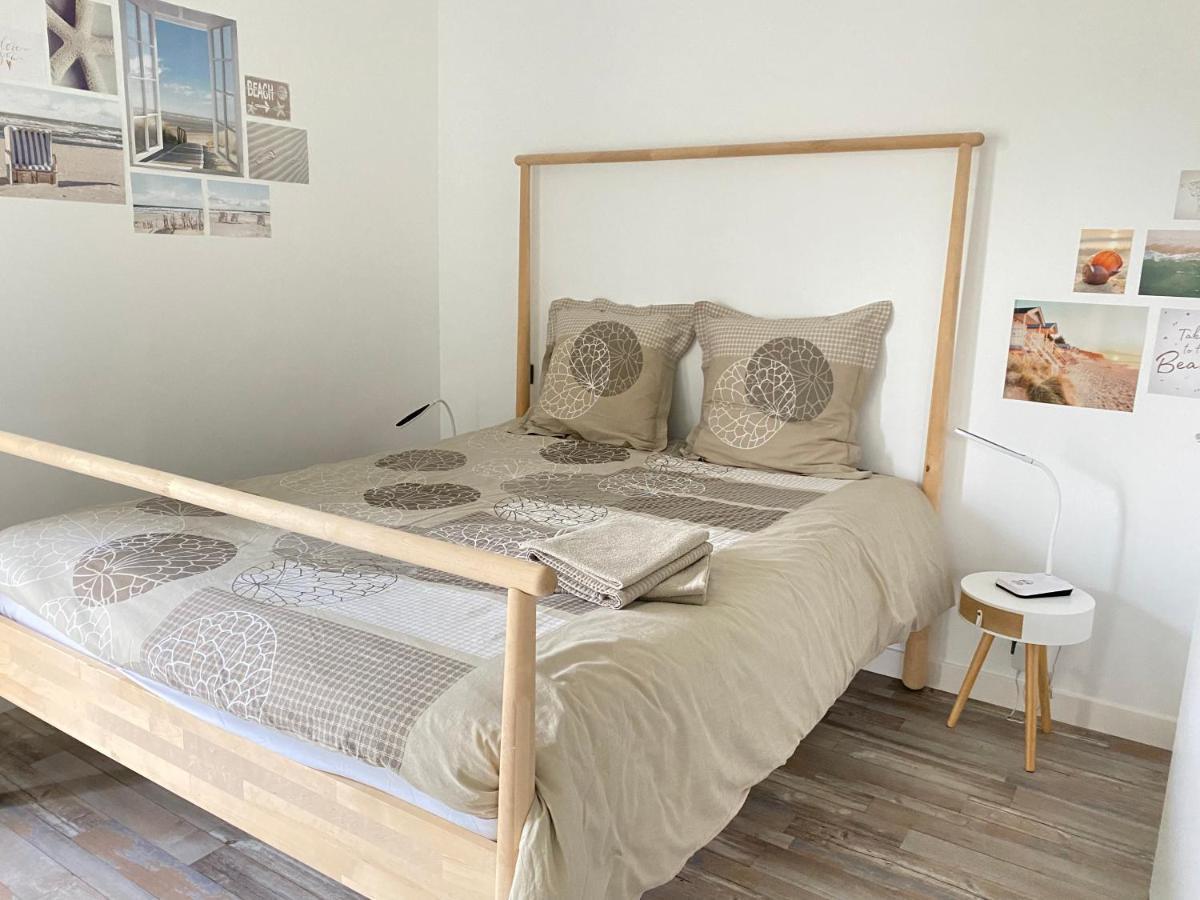 Apartment Des 3 Iles, En Plein Centre-ville, A 5 Min Des Plages, 3 Neufs